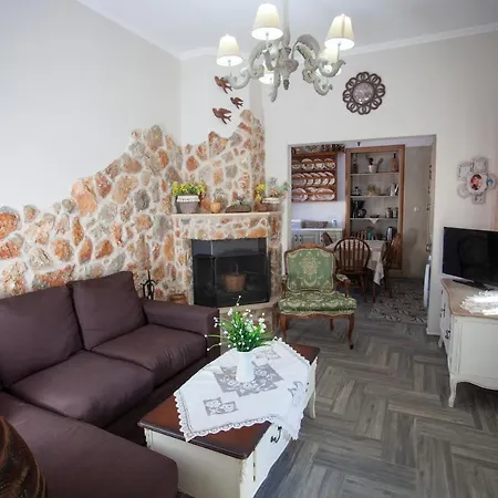 Vicky's House *